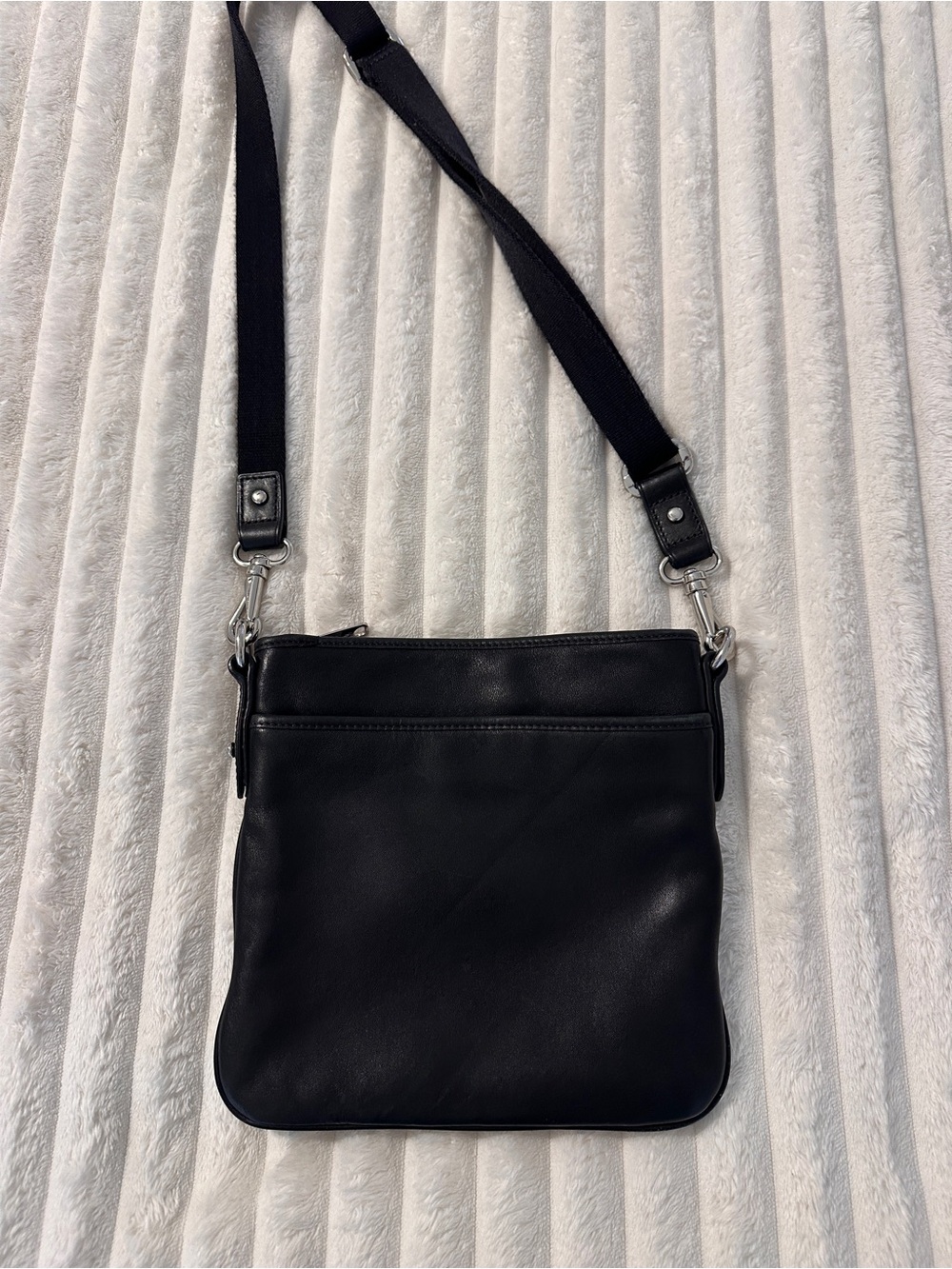 RALPH LAUREN VTG Black Leather Crest Crossbody Bag - Picture 5 of 13